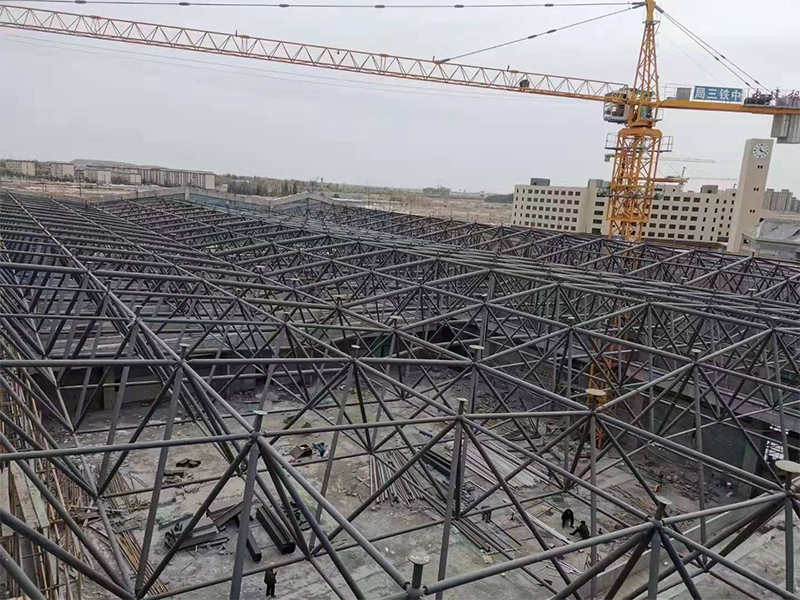 網(wǎng)架工程出現腐蝕的原因及防范措施